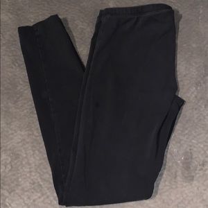 Black leggings